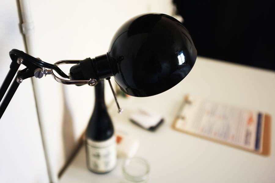 Freehand_lamp_wine_GAYLETTER