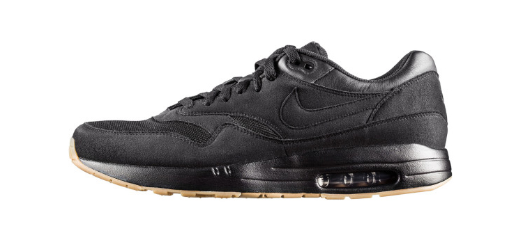 apc-x-nike_GAYLETTER apc-x-nike_GAYLETTER
