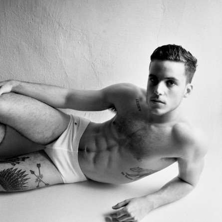 JohnnyBoy_9402-06_GAYLETTER JohnnyBoy_9402-06_GAYLETTER